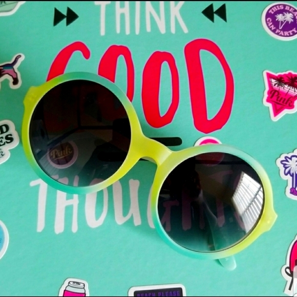 boutique Accessories - •Matte Finish Round Lens Sunglasses